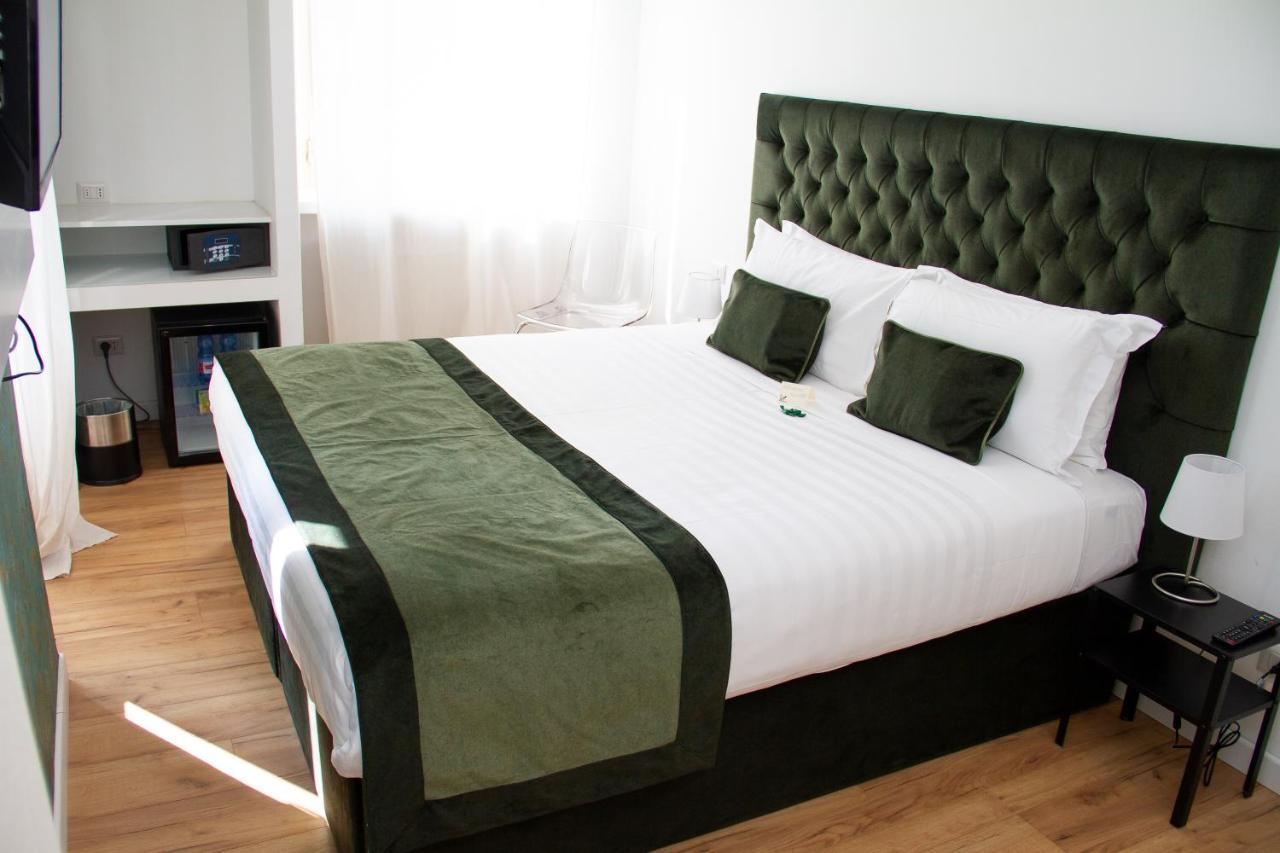 Home At Rome St. Peter Guest House エクステリア 写真